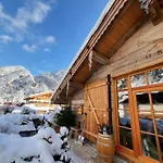 Nickis Bergcamp Διαμέρισμα *