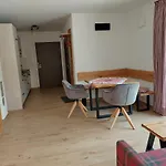 Nickis Bergcamp Апартаменты Шнайцльройт