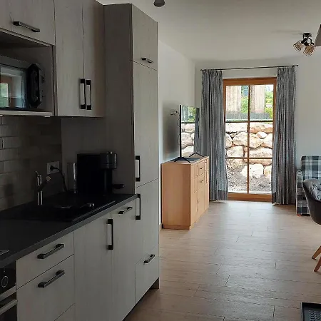 Nickis Bergcamp 公寓 *