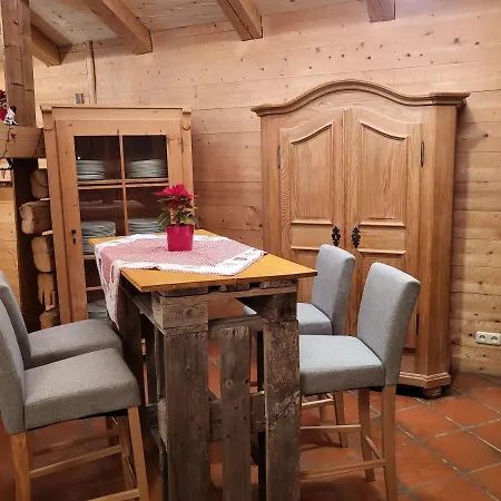 Nickis Bergcamp 公寓 *